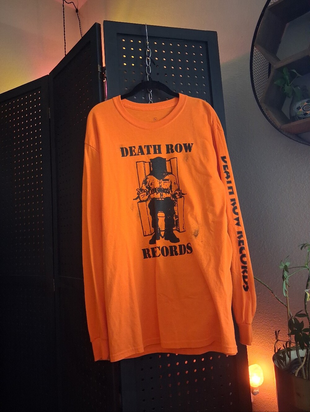 DEATH ROW RECORDS- Orange Long-Sleeve Graphic Tee